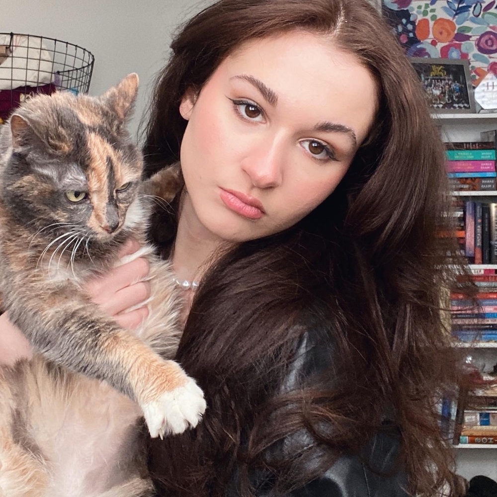 Meet your Posher, Carlie